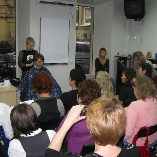 Авторский семинар KATEMAGIC в студии Salerm Cosmetics. Авторский семинар KATEMAGIC в студии Salerm Cosmetics.